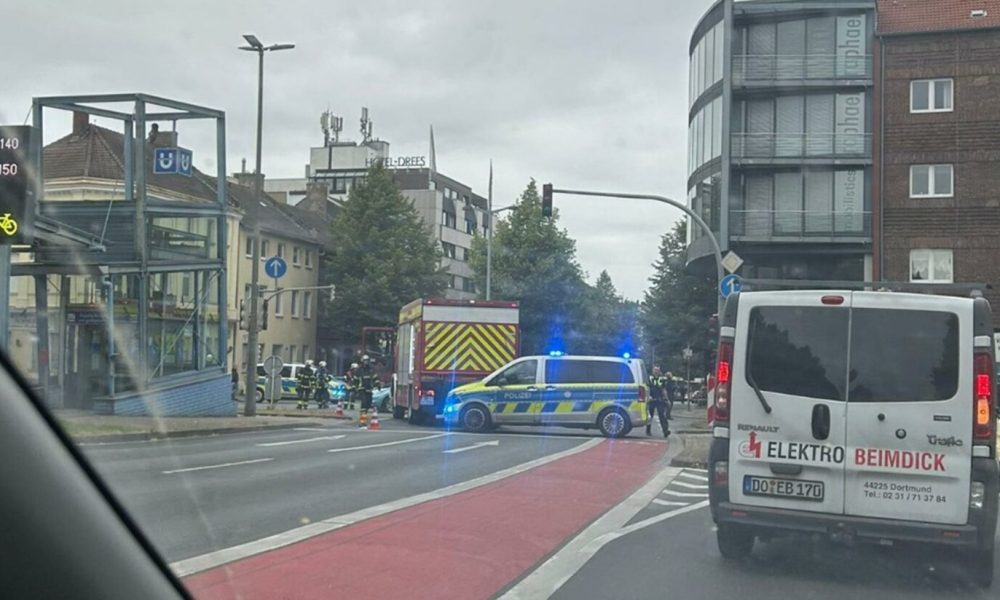 Sperrung nach Autounfall – Ampel wird installiert