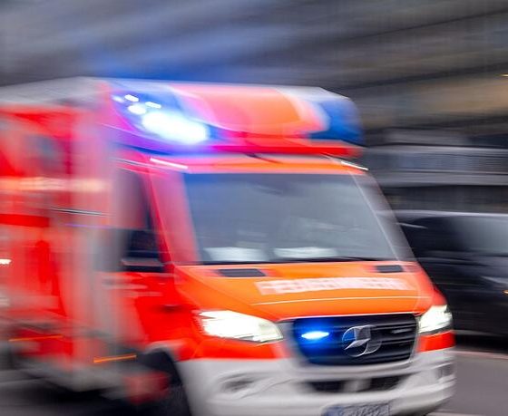 Gestürzter Senior macht mit SOS-Zeichen auf sich aufmerksam