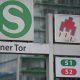 Ein junger Mann stürzt am S-Bahnhof Berliner Tor in die Gleise. (Symbolbild) Foto: David Hammersen/dpa