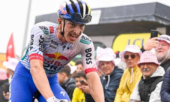 Florian Lipowitz erobert Podiumsplatz bei Bergankunft