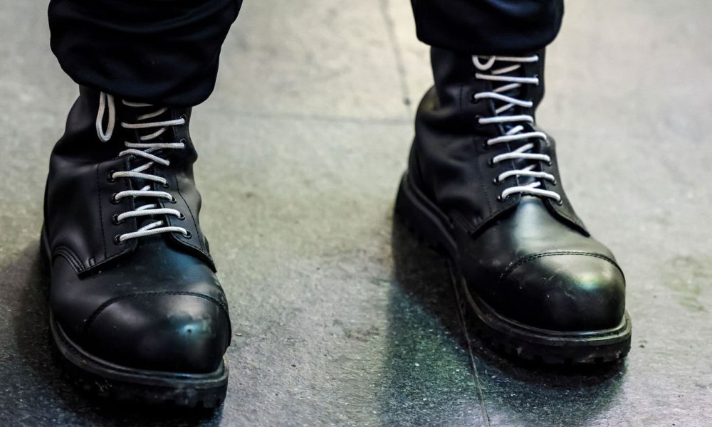 Die Zahl rechter Straftaten ist in einigen Thüringer Kreisen stark gestiegen. (Symbolbild) Foto: Christoph Reichwein/dpa