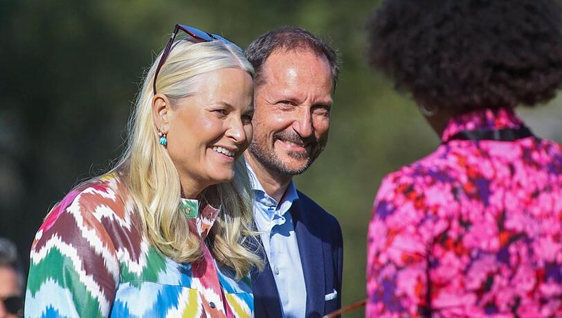 Mette-Marit in Bergen: Erster Auftritt nach Anklage gegen Sohn Marius