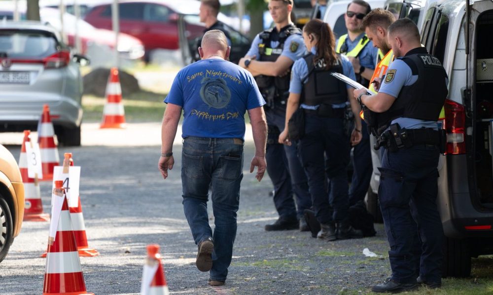 Die Polizei hat in Ostsachsen auf Drogen und Alkohol im Straßenverkehr kontrolliert. Foto: Sebastian Kahnert/dpa