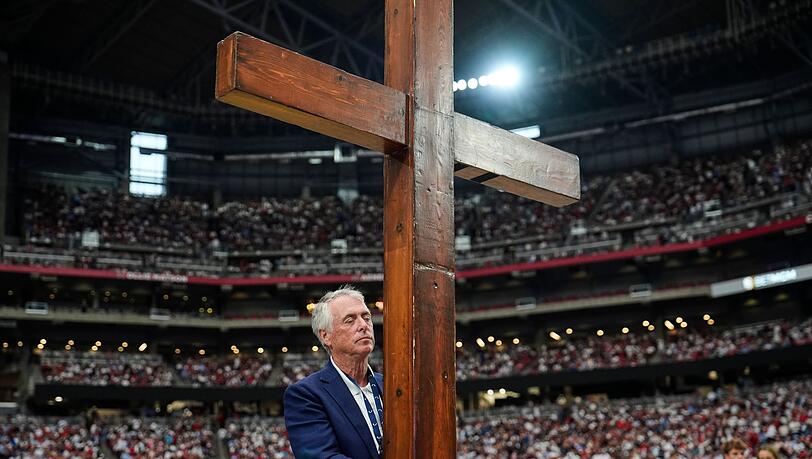 Kämpferische Trauerfeier für rechten US-Aktivisten Kirk