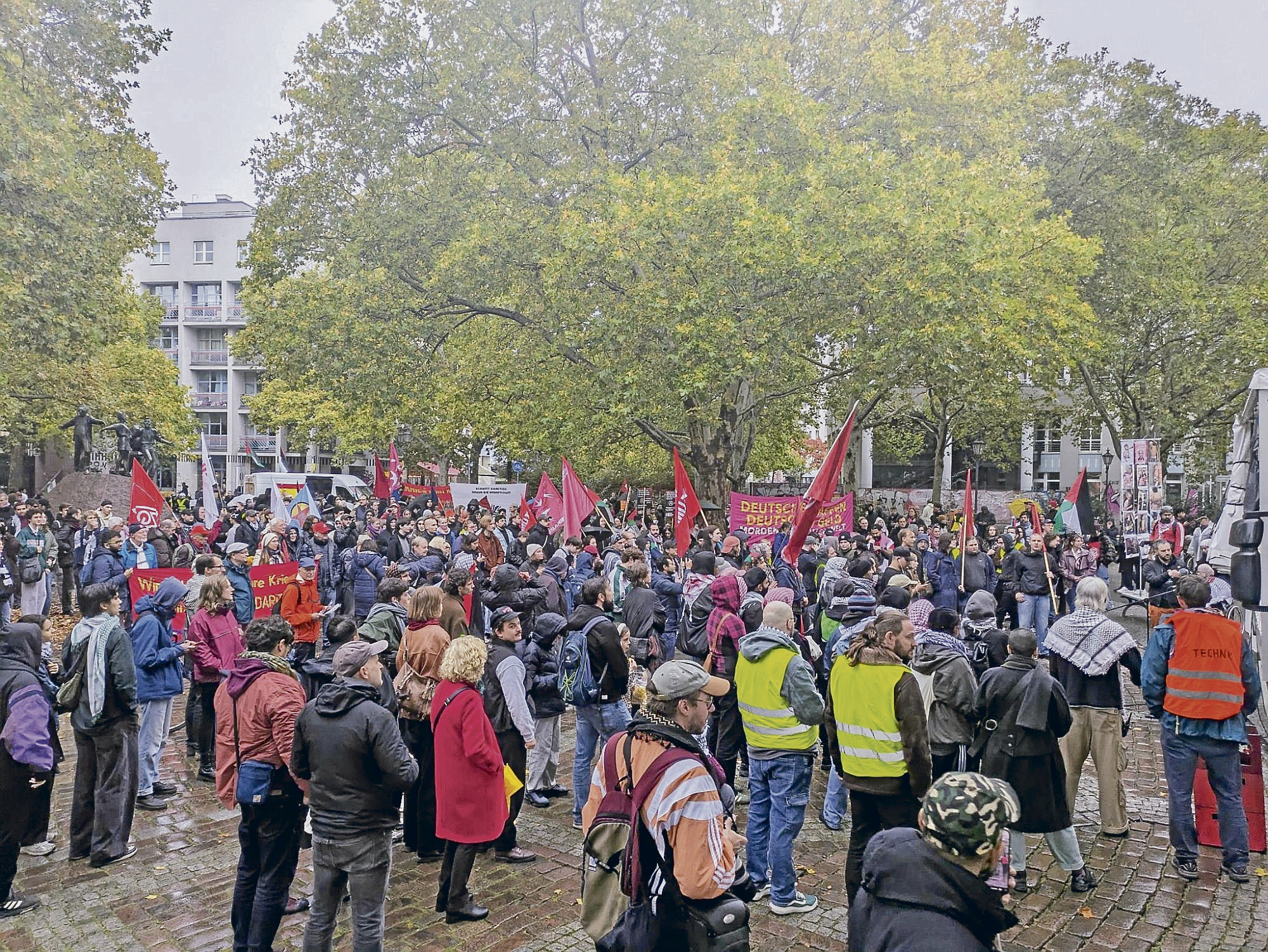 Antimilitarismus – Geld für den Kiez statt Waffen für den Krieg