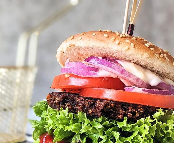 CSU-Agrarminister Rainer warnt vor "Veggie-Burger"-Verbot