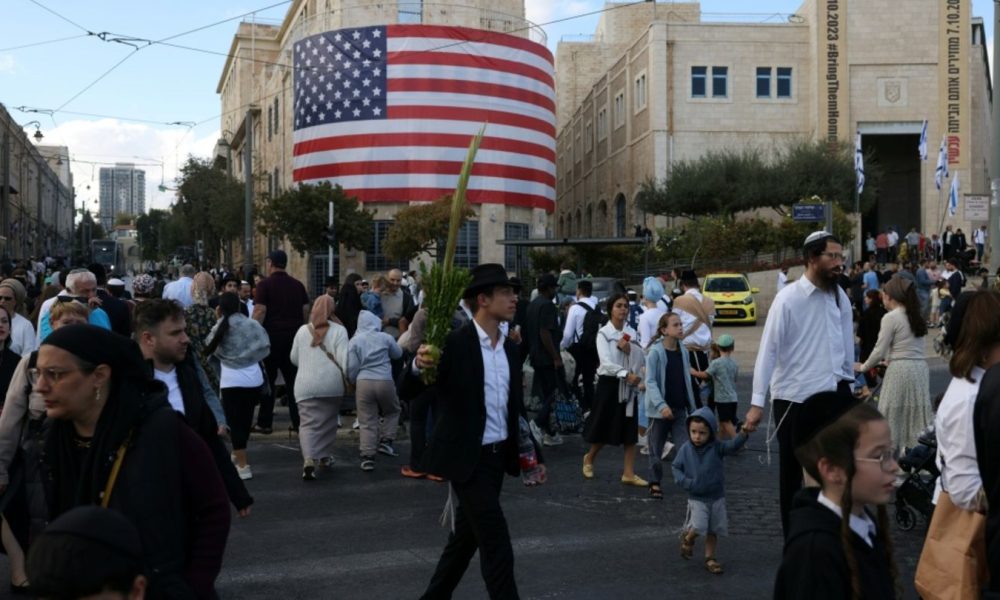US-Flagge an Haus in Jerusalem